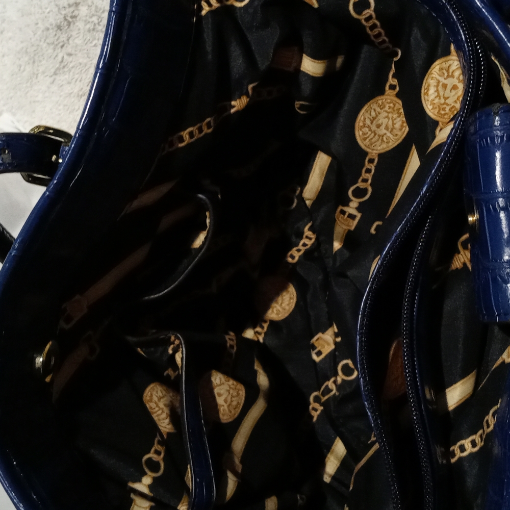 Blue Anne Klein purse - Picture 4 of 8